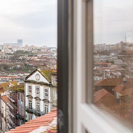 Door 65 - Historical Center Apartments Porto Luaran gambar