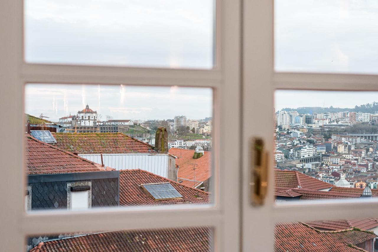 Door 65 - Historical Center Apartments Porto Luaran gambar