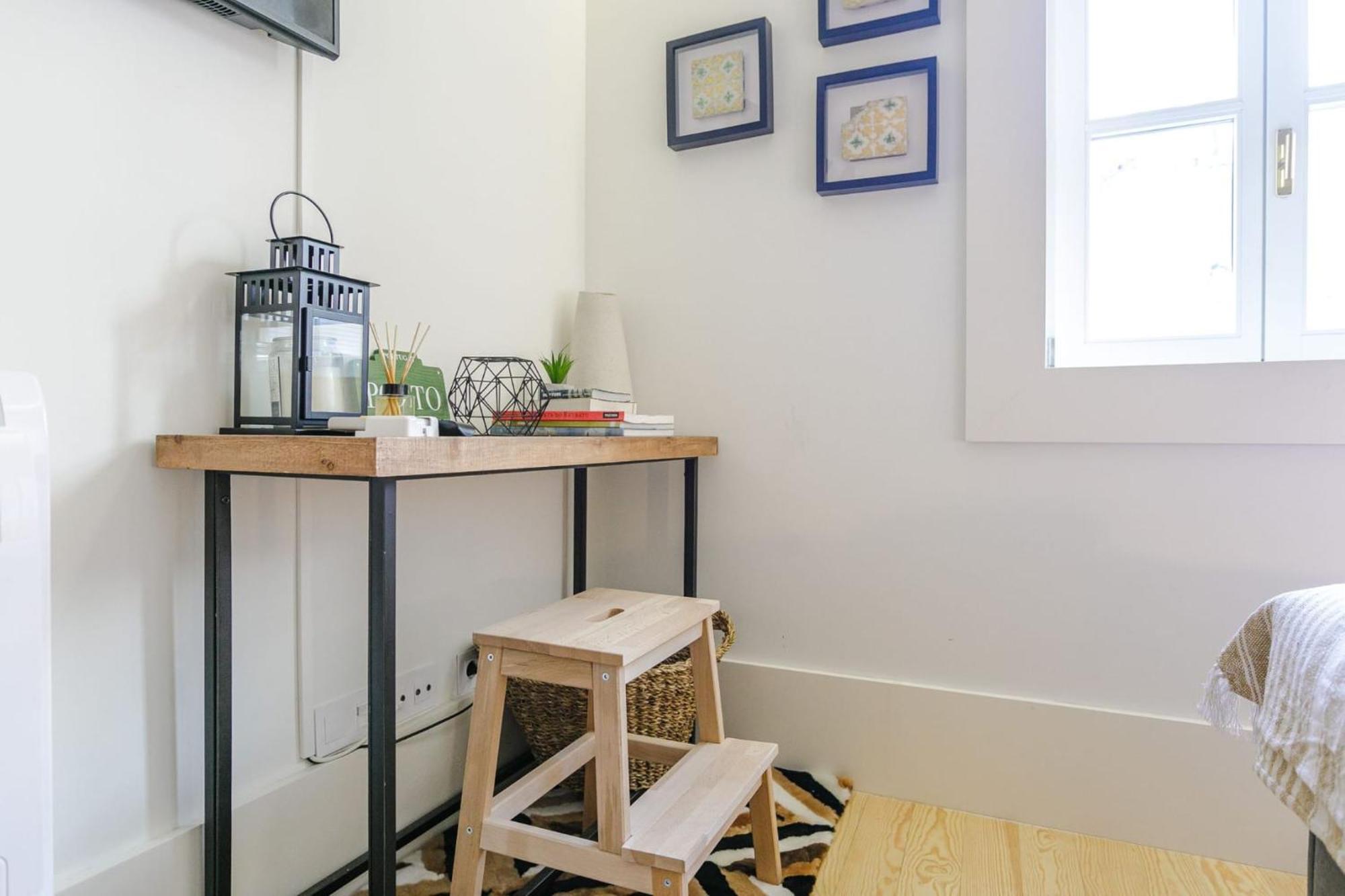 Door 65 - Historical Center Apartments Porto Luaran gambar